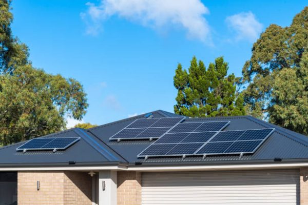 12*445w + 5kw inverterr + 5.12kwh battery single phase system